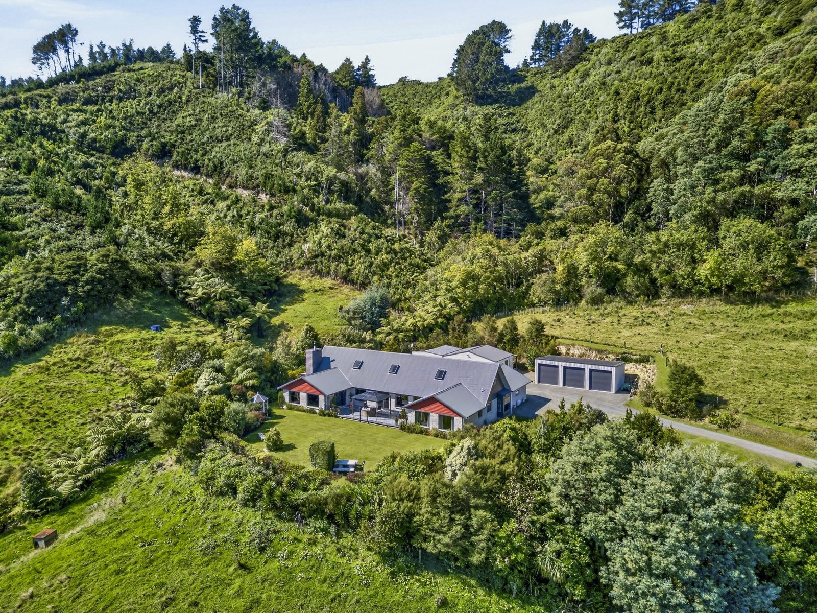 25 Hanawera Ridge Road, Manakau