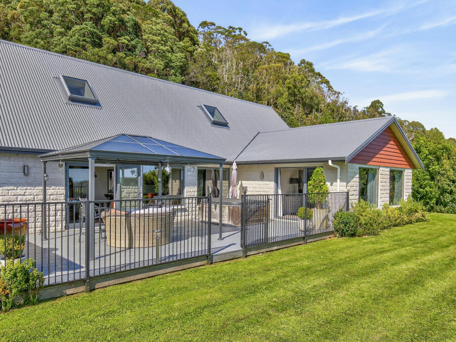 25 Hanawera Ridge Road, Manakau