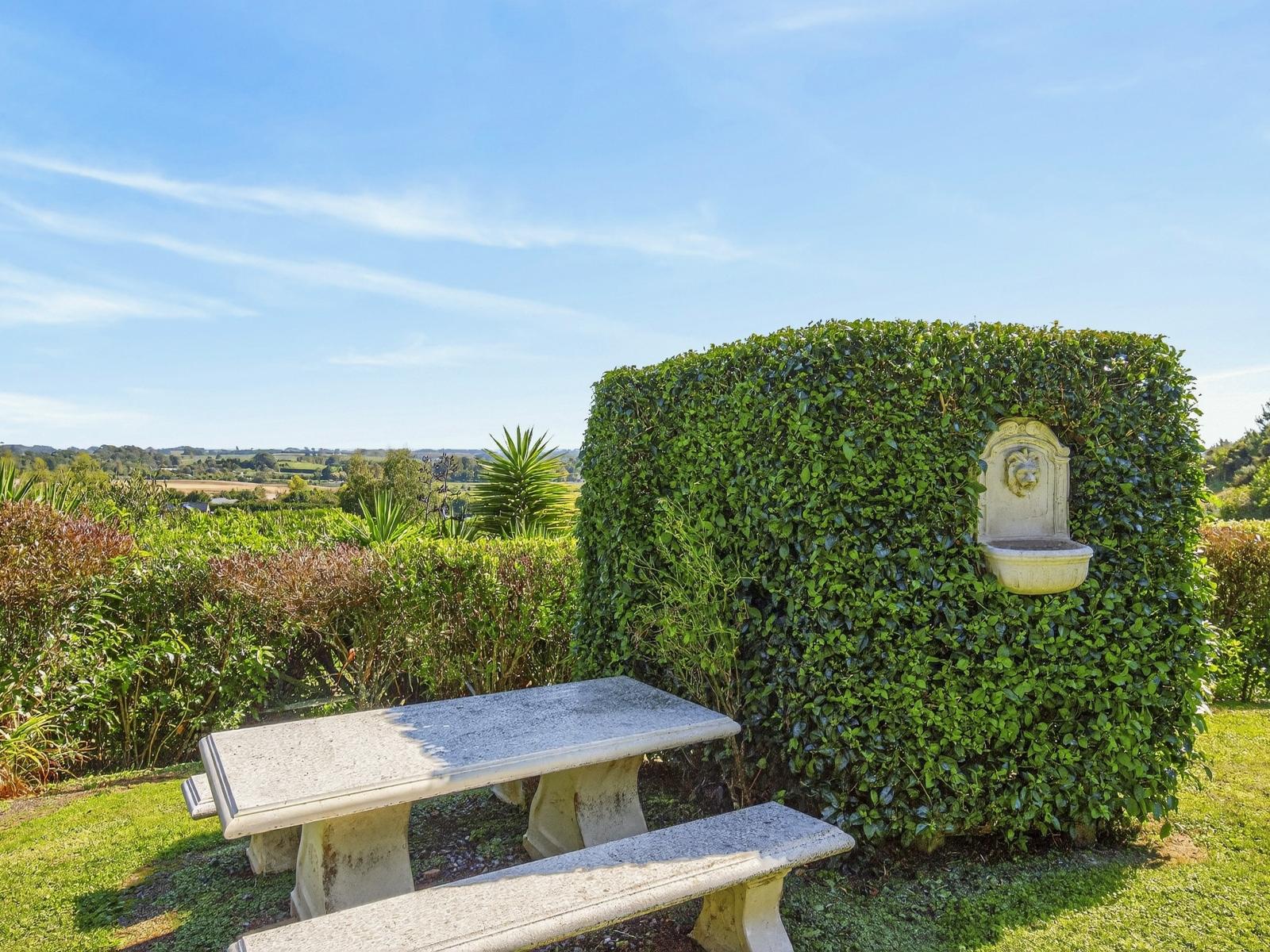 25 Hanawera Ridge Road, Manakau