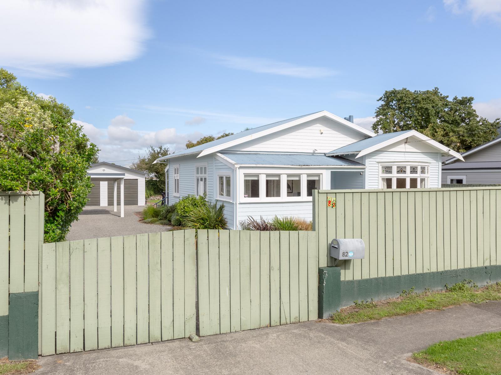 82 Harrison Street East, Featherston