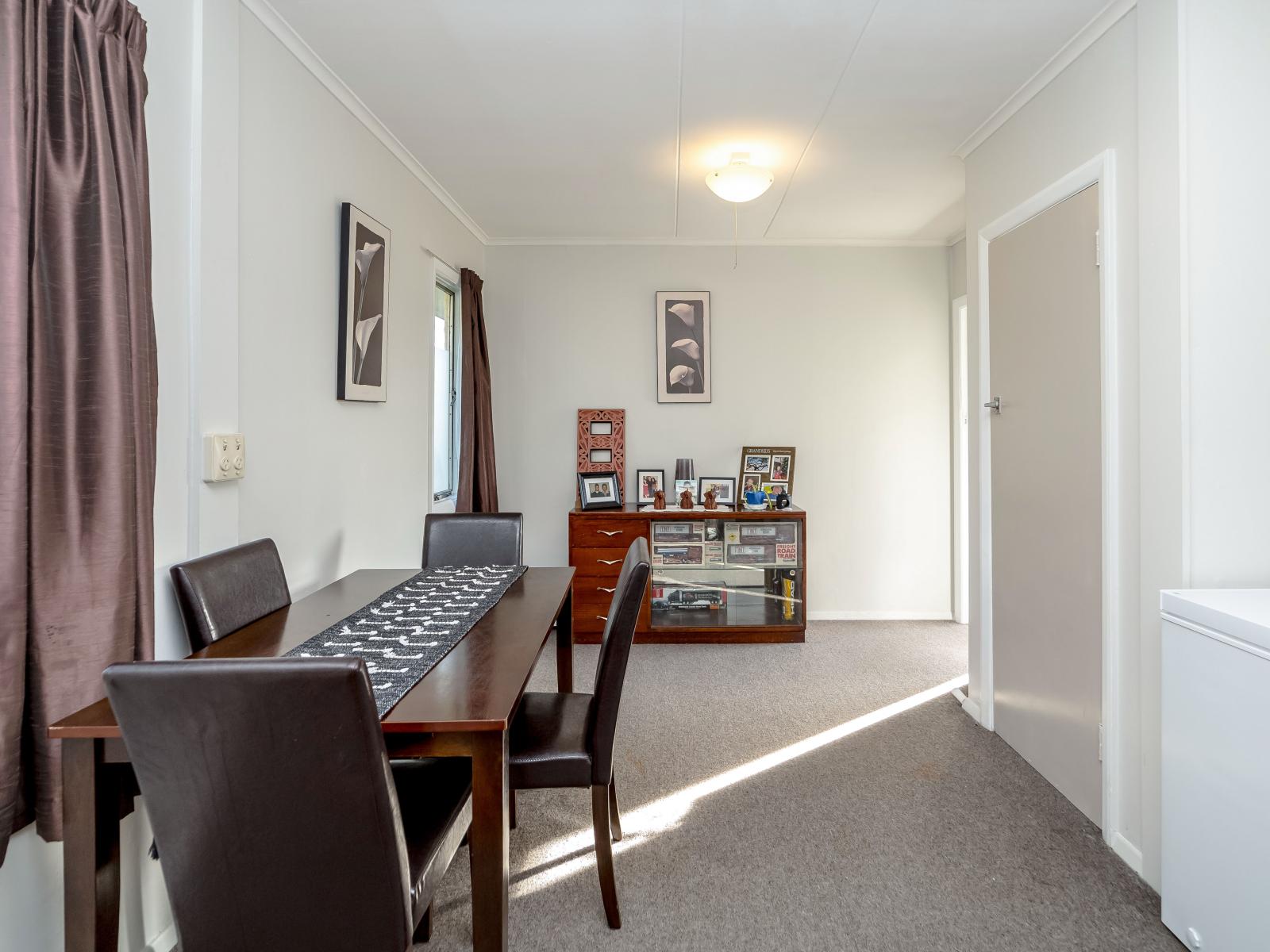 42 Main Street, Eketahuna