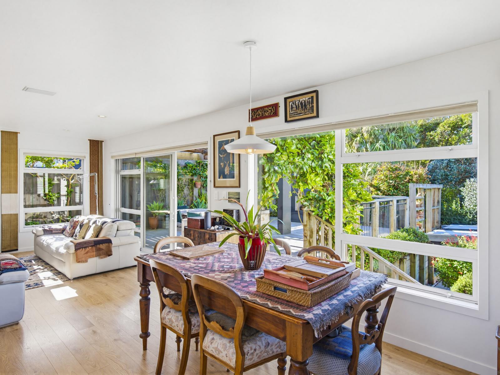 2 Tui Road, Raumati Beach