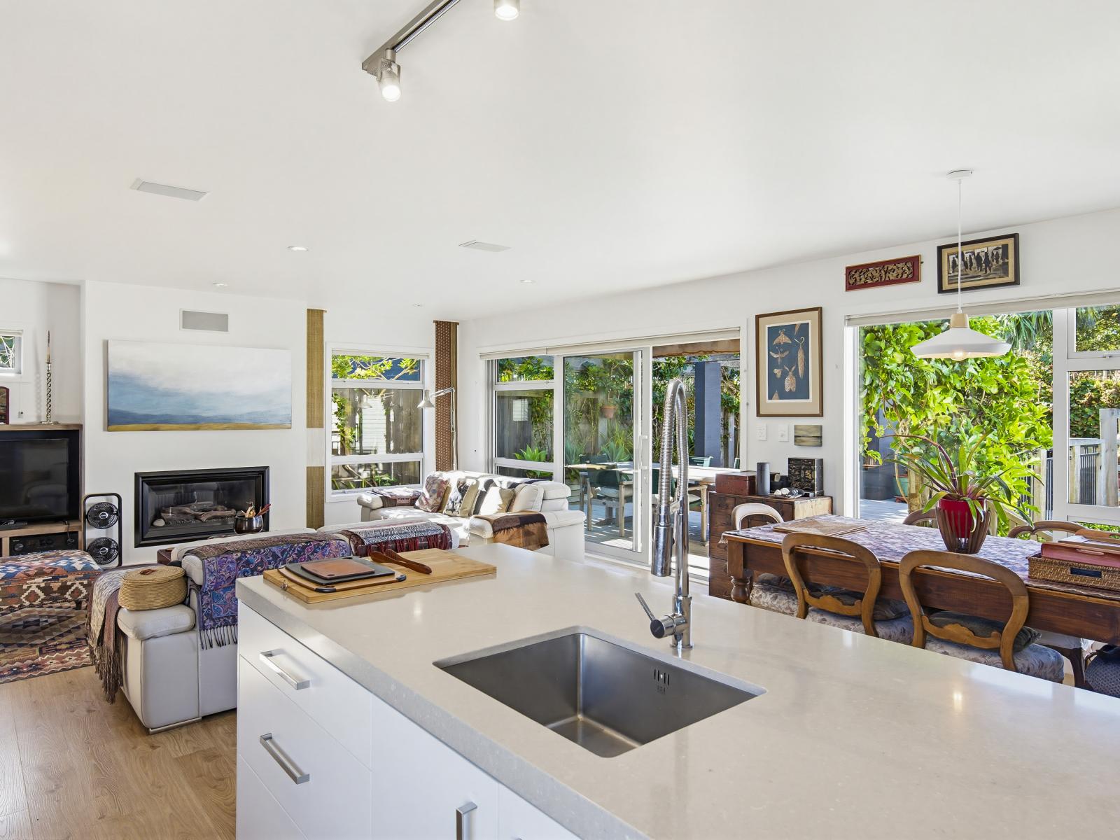 2 Tui Road, Raumati Beach