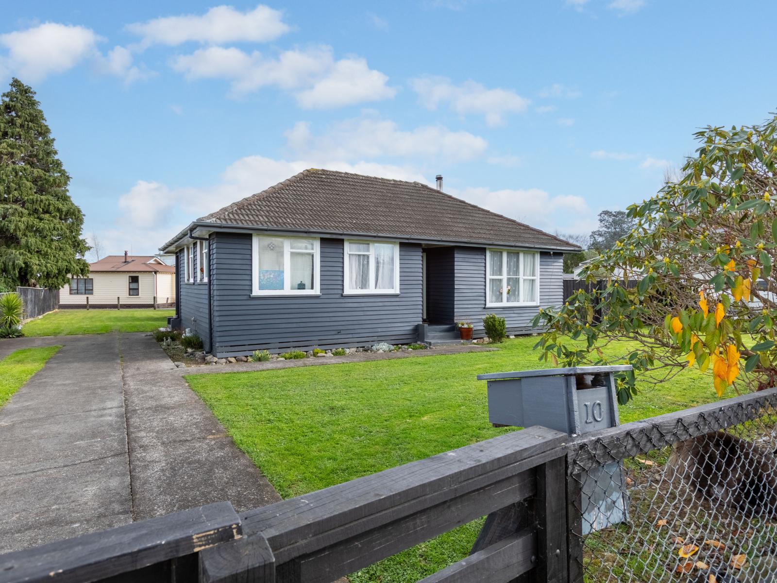 10 Christian Street, Dannevirke