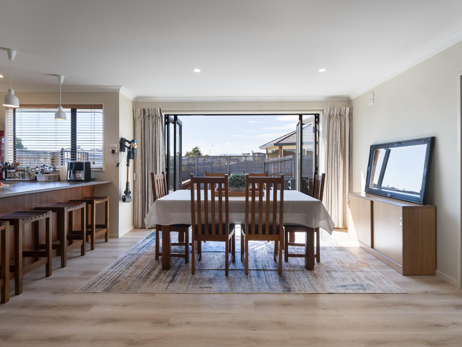 42 Peter Hall Drive, Kelvin Grove