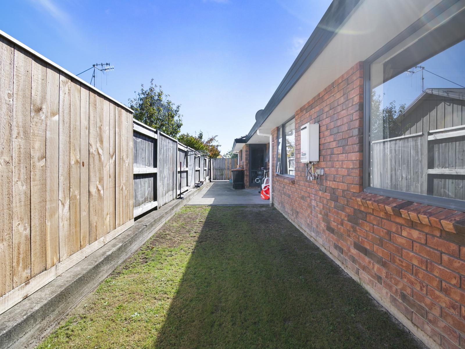 42 Peter Hall Drive, Kelvin Grove