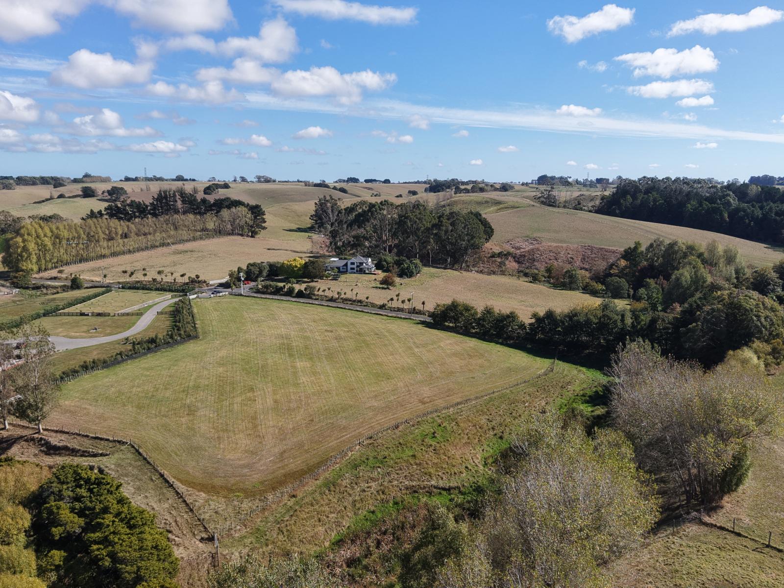 Te Rakehou Road, Feilding