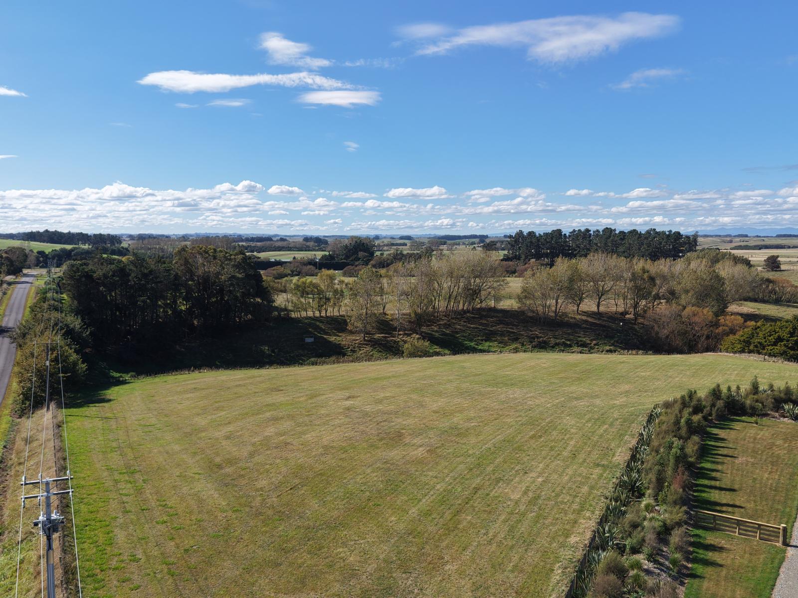 Te Rakehou Road, Feilding