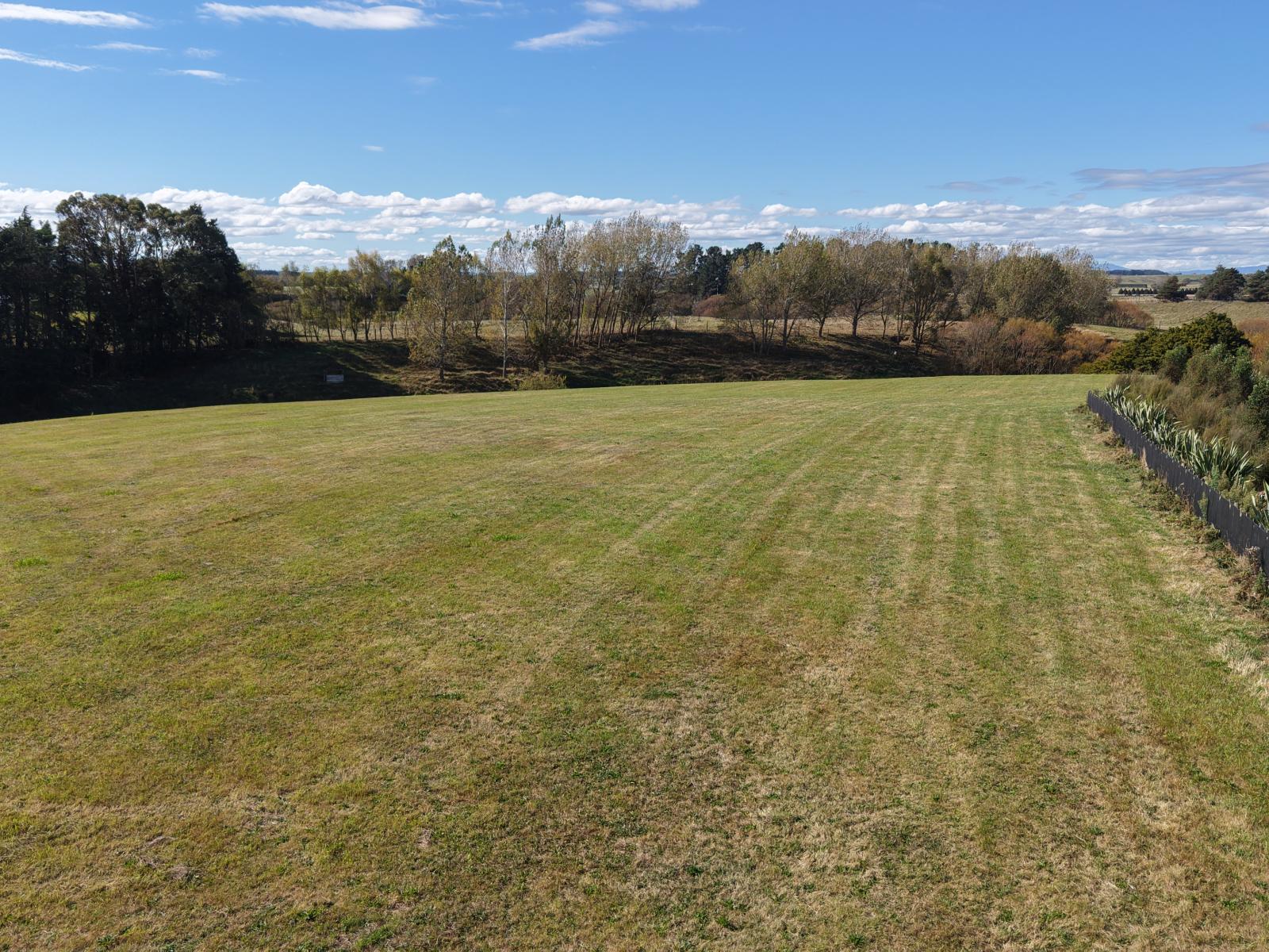 Te Rakehou Road, Feilding