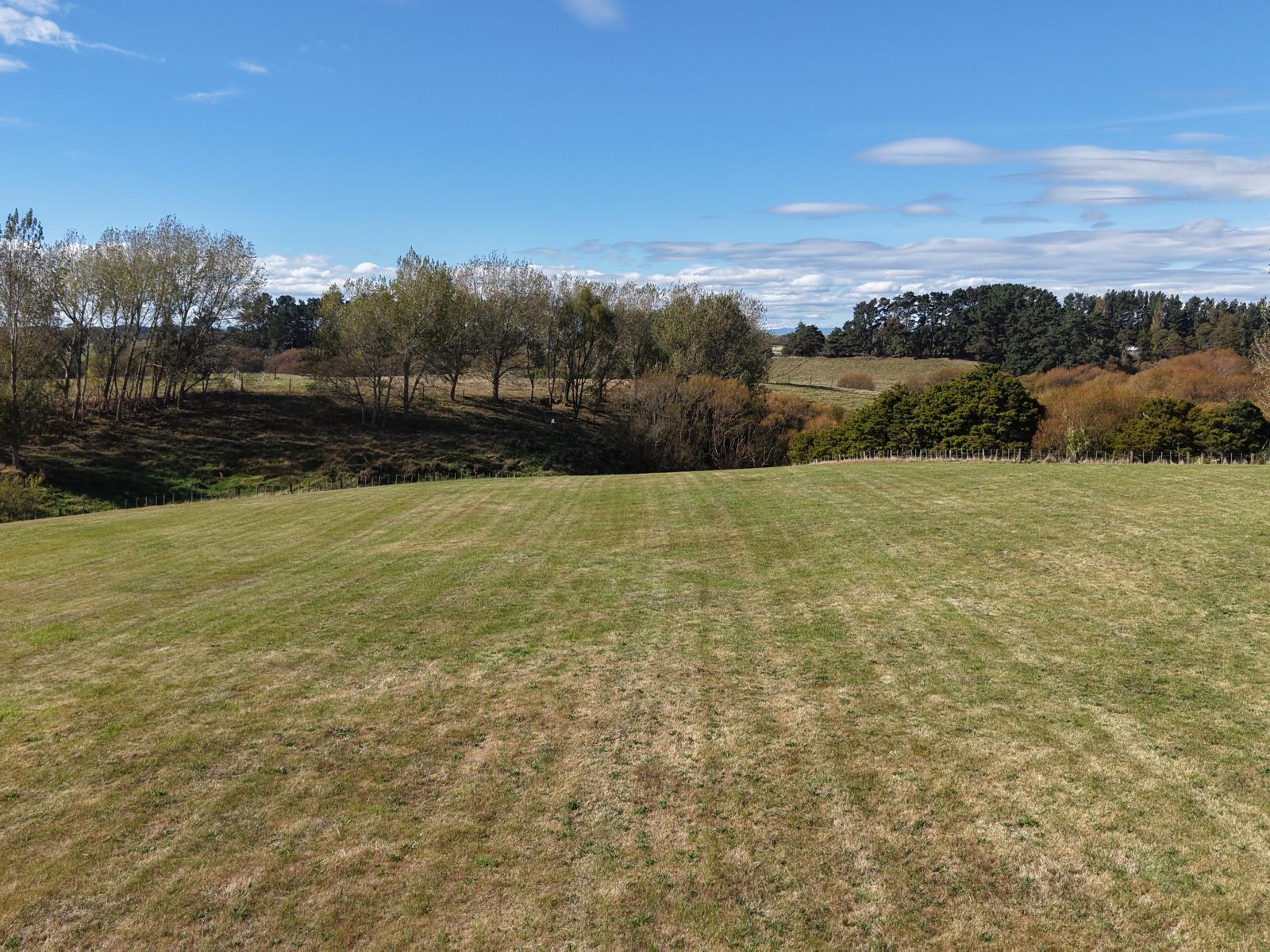 Te Rakehou Road, Feilding