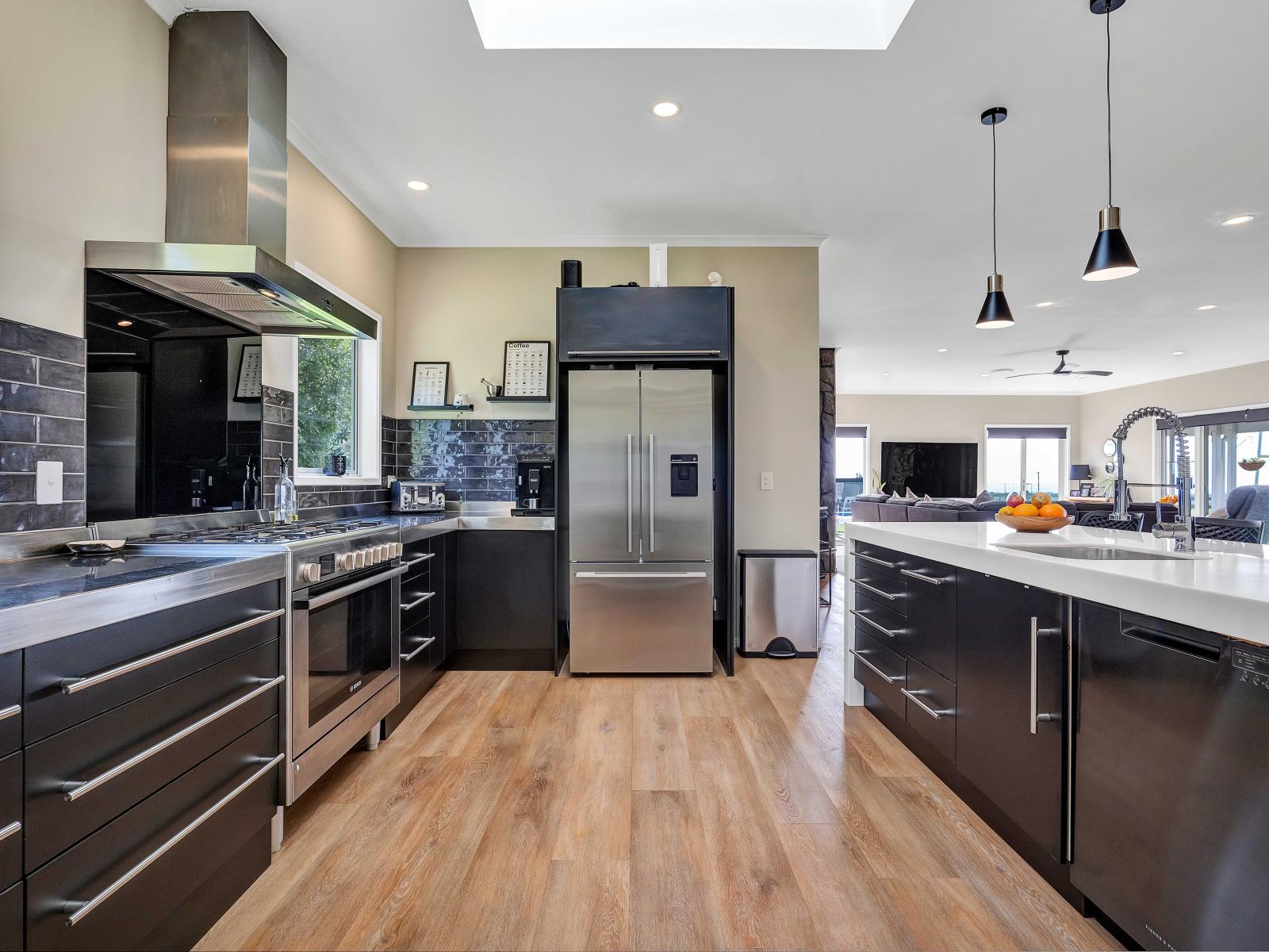 82 Clearview Road, Lepperton