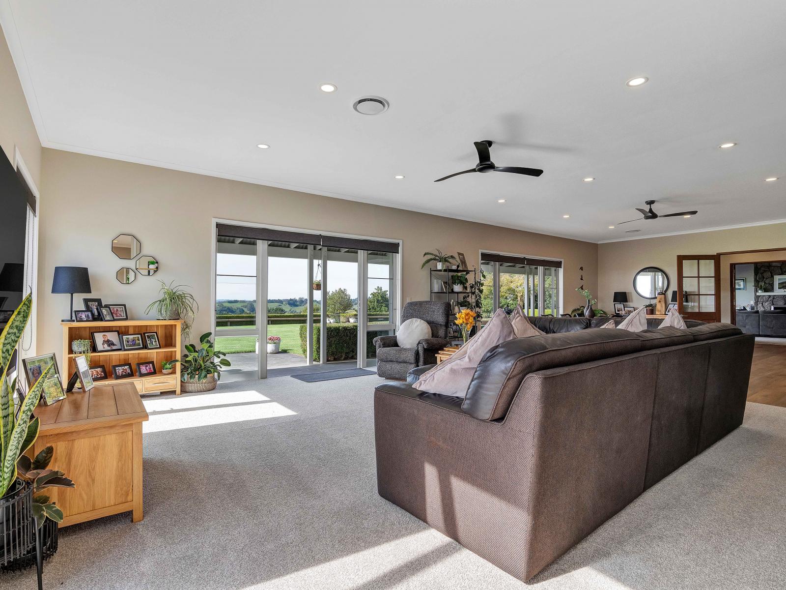 82 Clearview Road, Lepperton