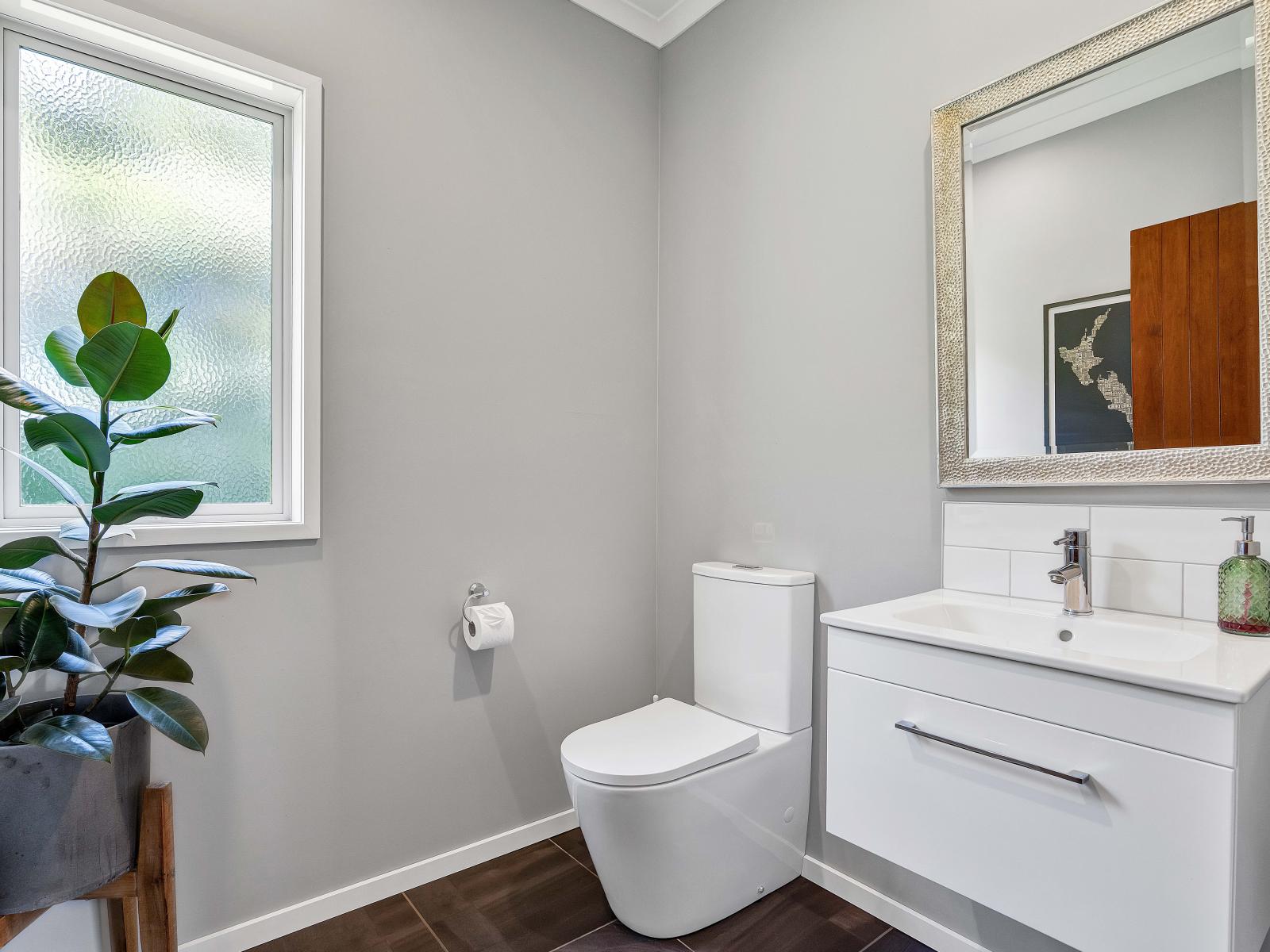 82 Clearview Road, Lepperton