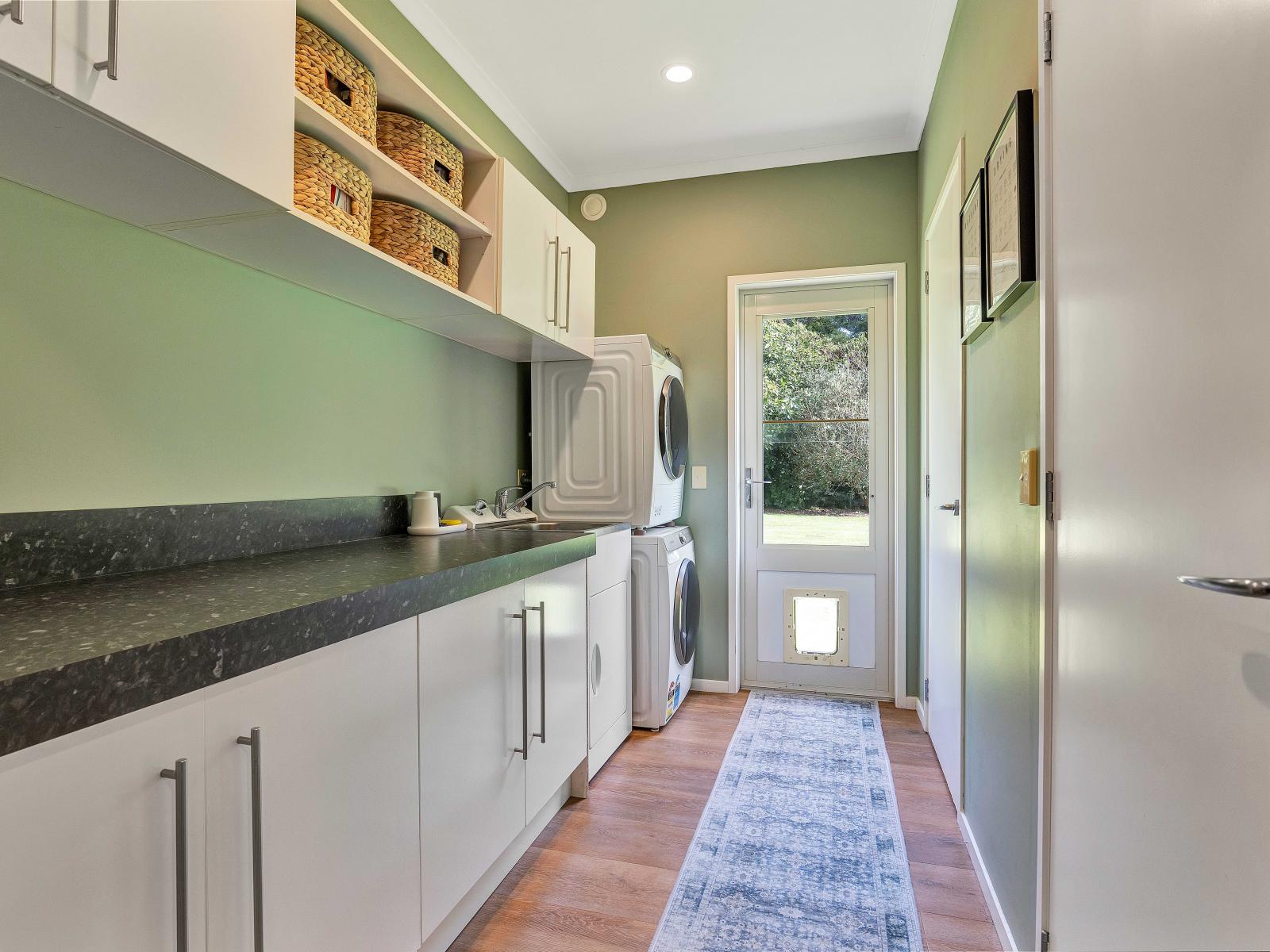 82 Clearview Road, Lepperton