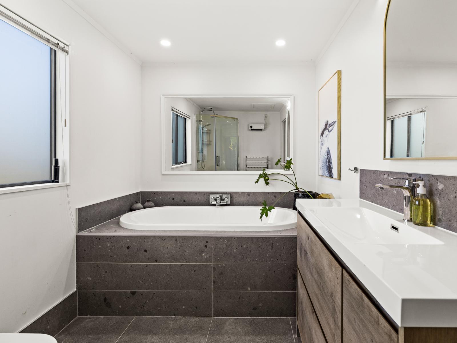 66 Rogers Road, Bay View