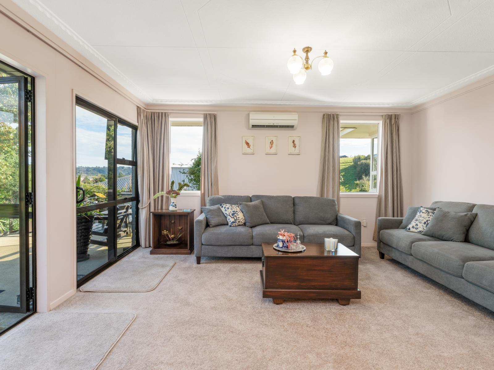 61 Elwyn Crescent, Green Island