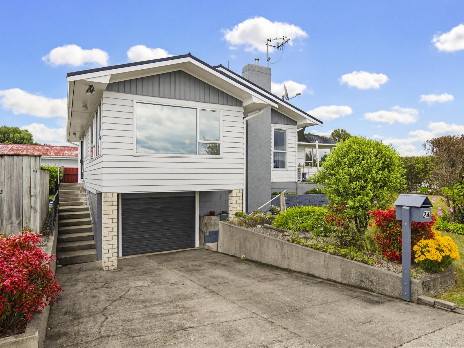 24 Featherston Street, Levin