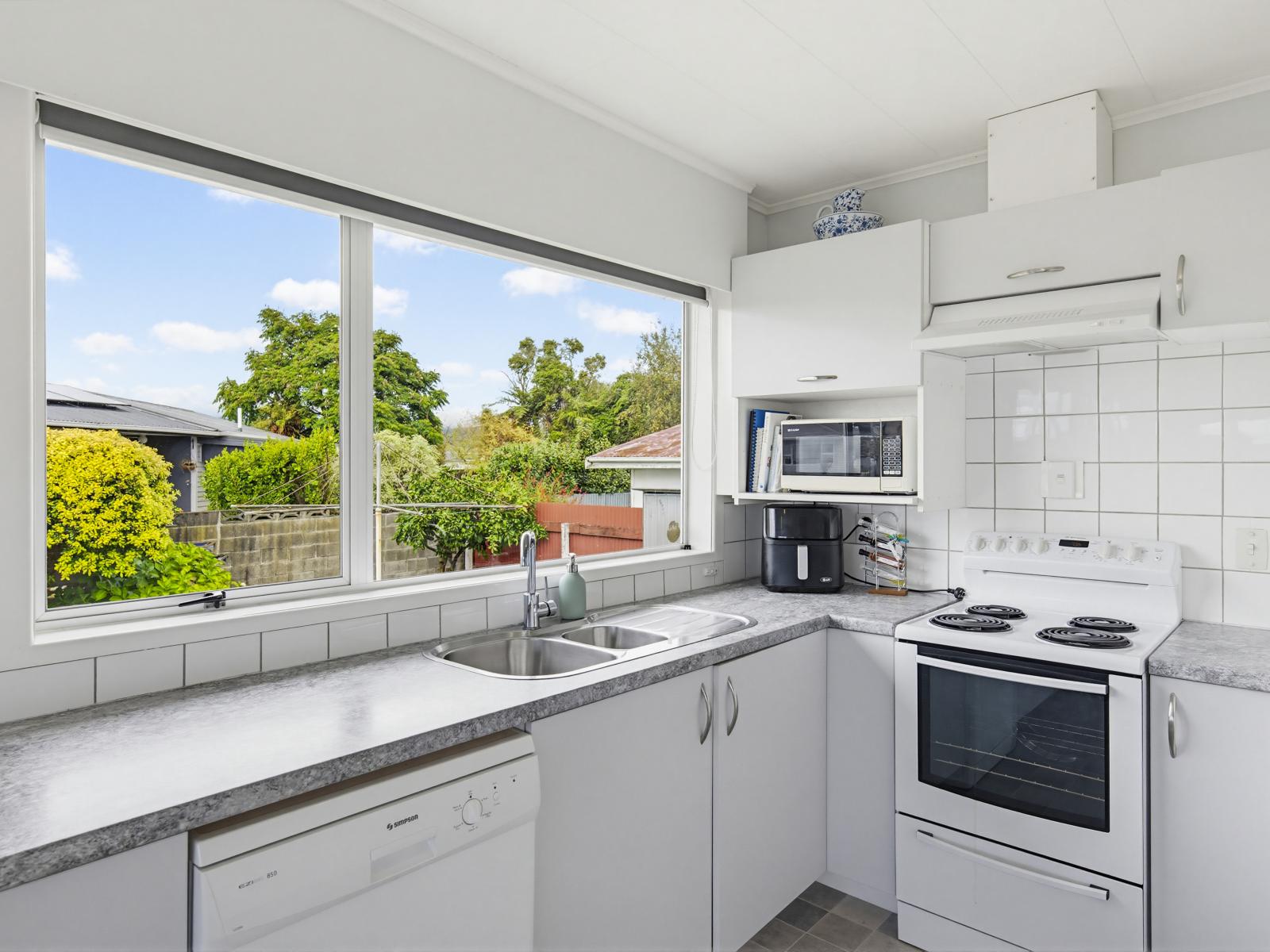 24 Featherston Street, Levin