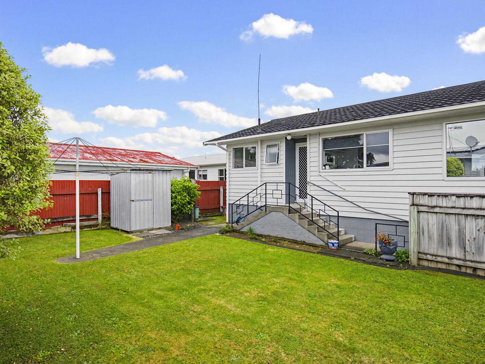 24 Featherston Street, Levin