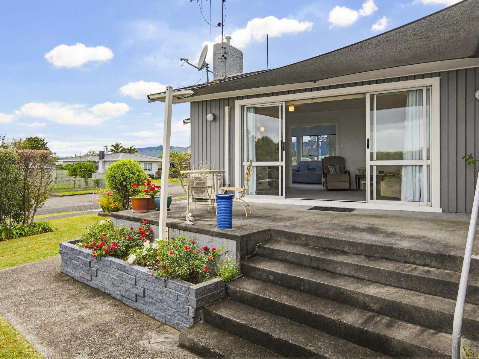 24 Featherston Street, Levin