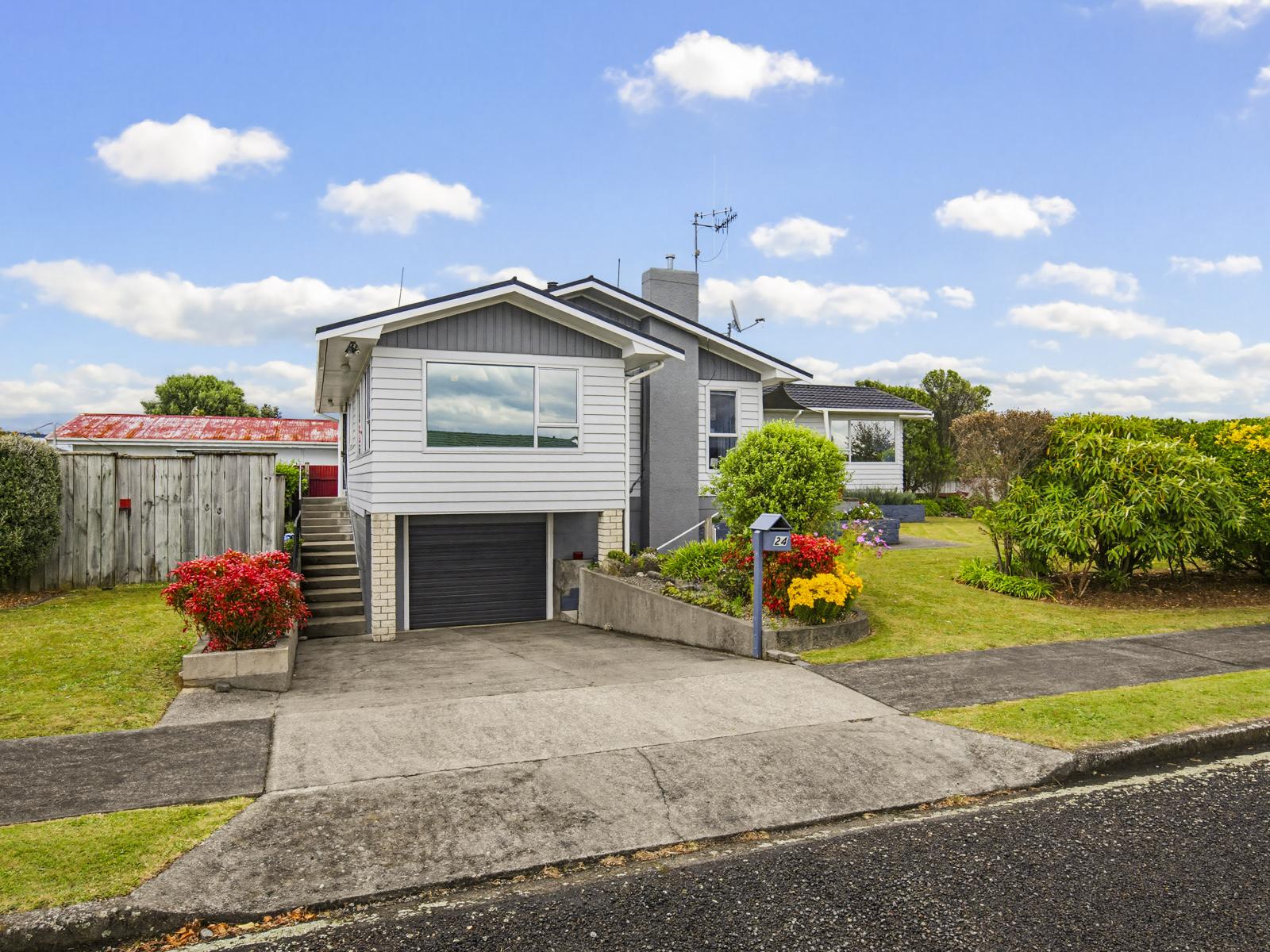 24 Featherston Street, Levin