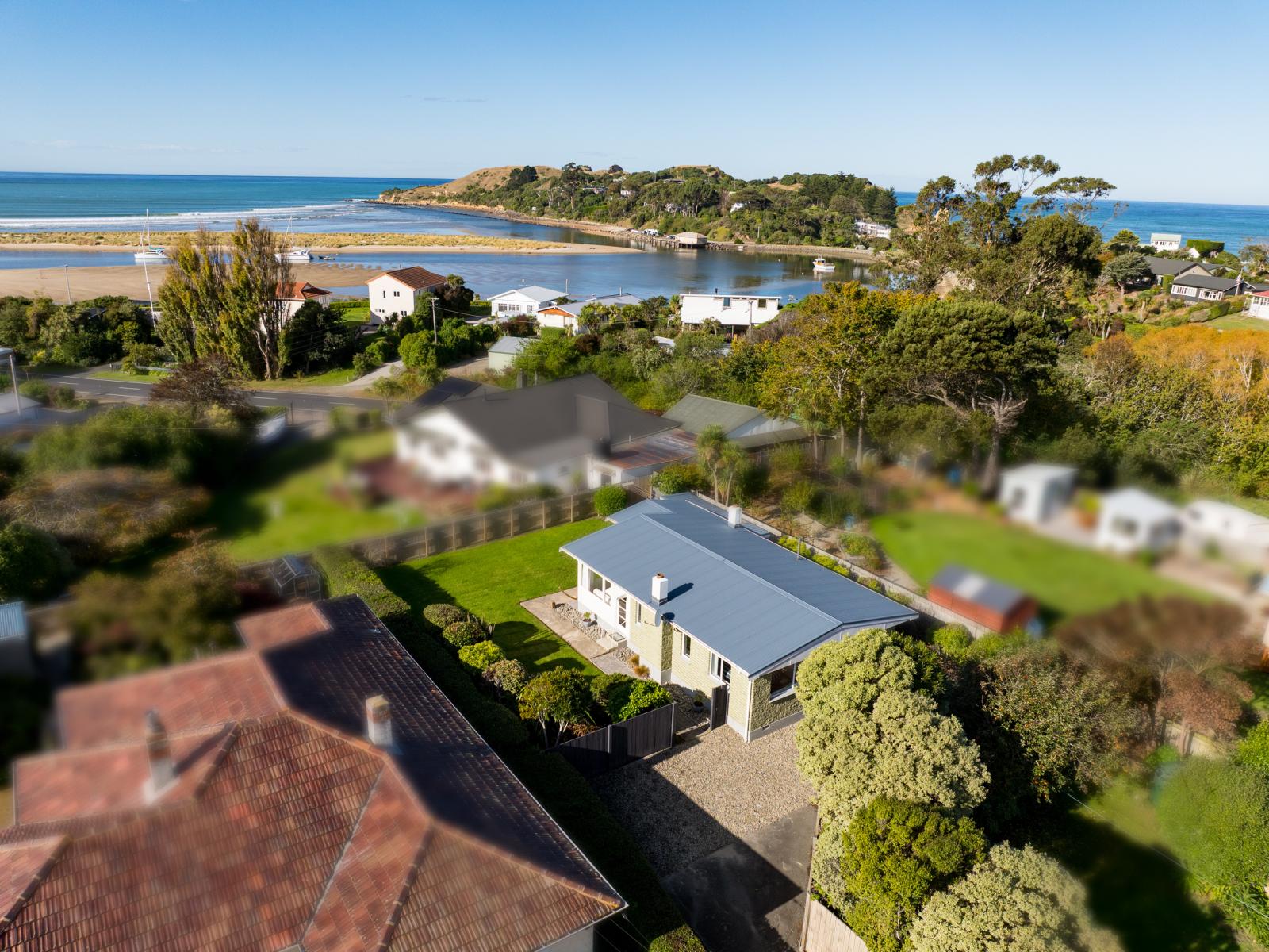 131 Grimness Street, Karitane