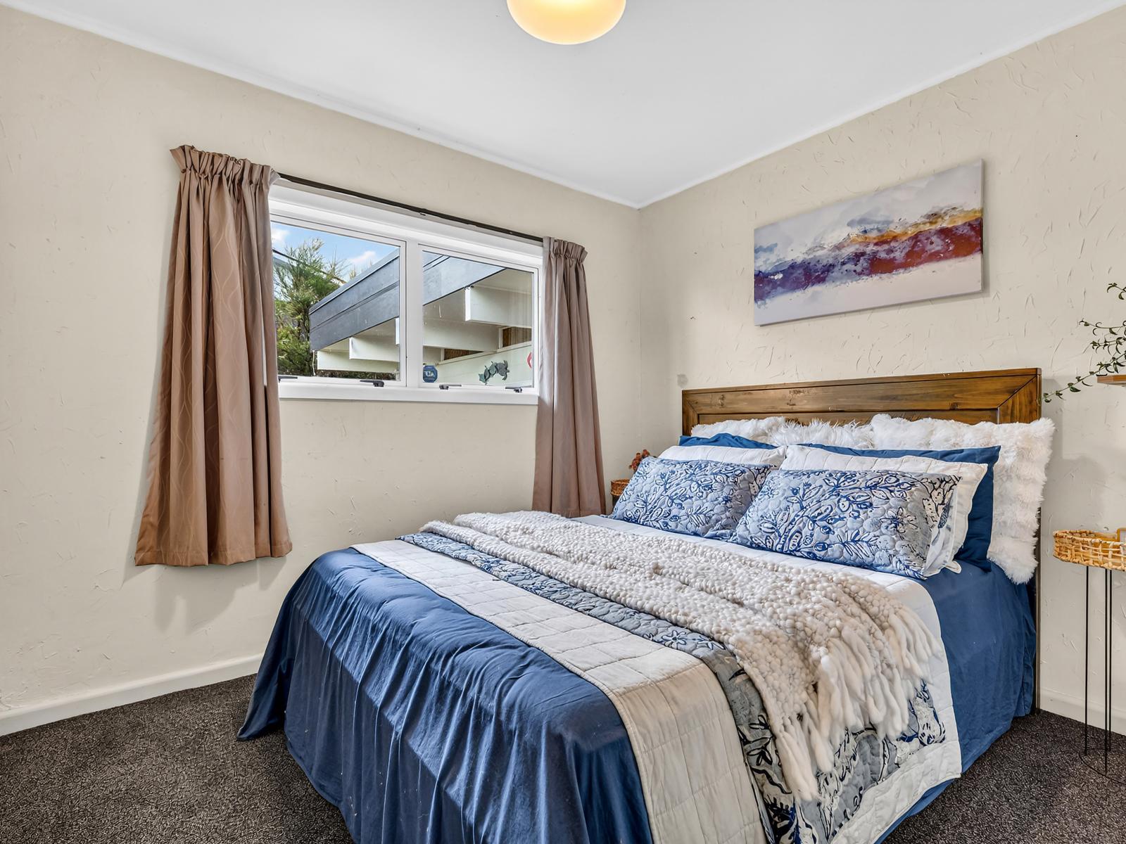 22 Neal Street, Putaruru