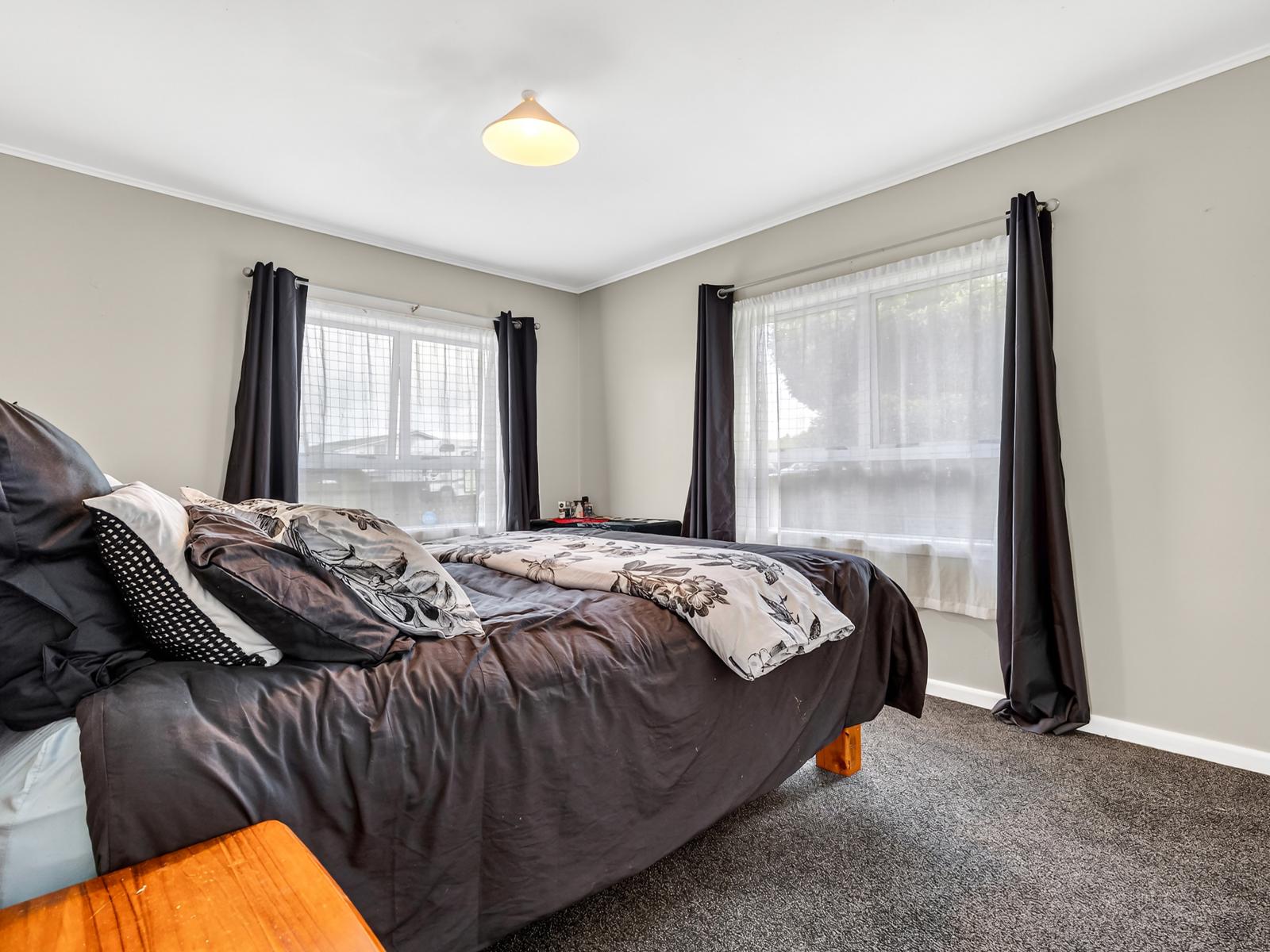 22 Neal Street, Putaruru