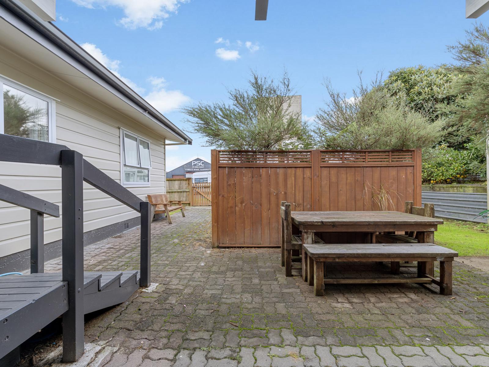 22 Neal Street, Putaruru