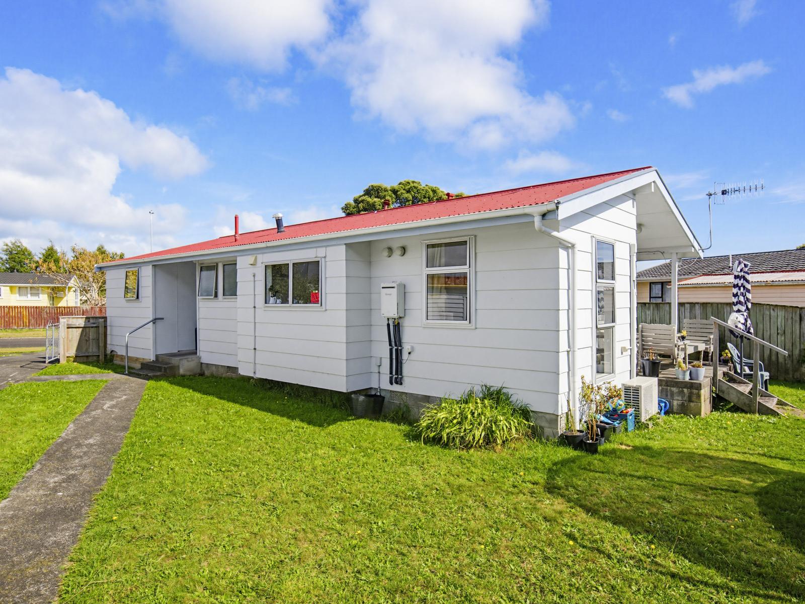 27 Morgan Crescent, Levin