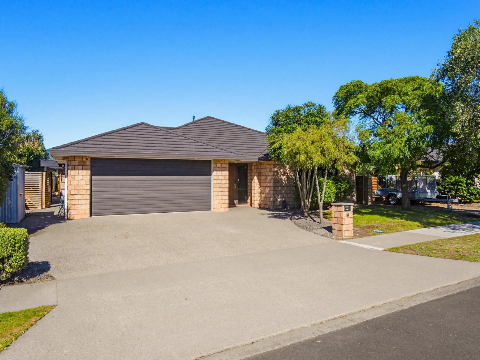 14 Consort Close, Paraparaumu Beach