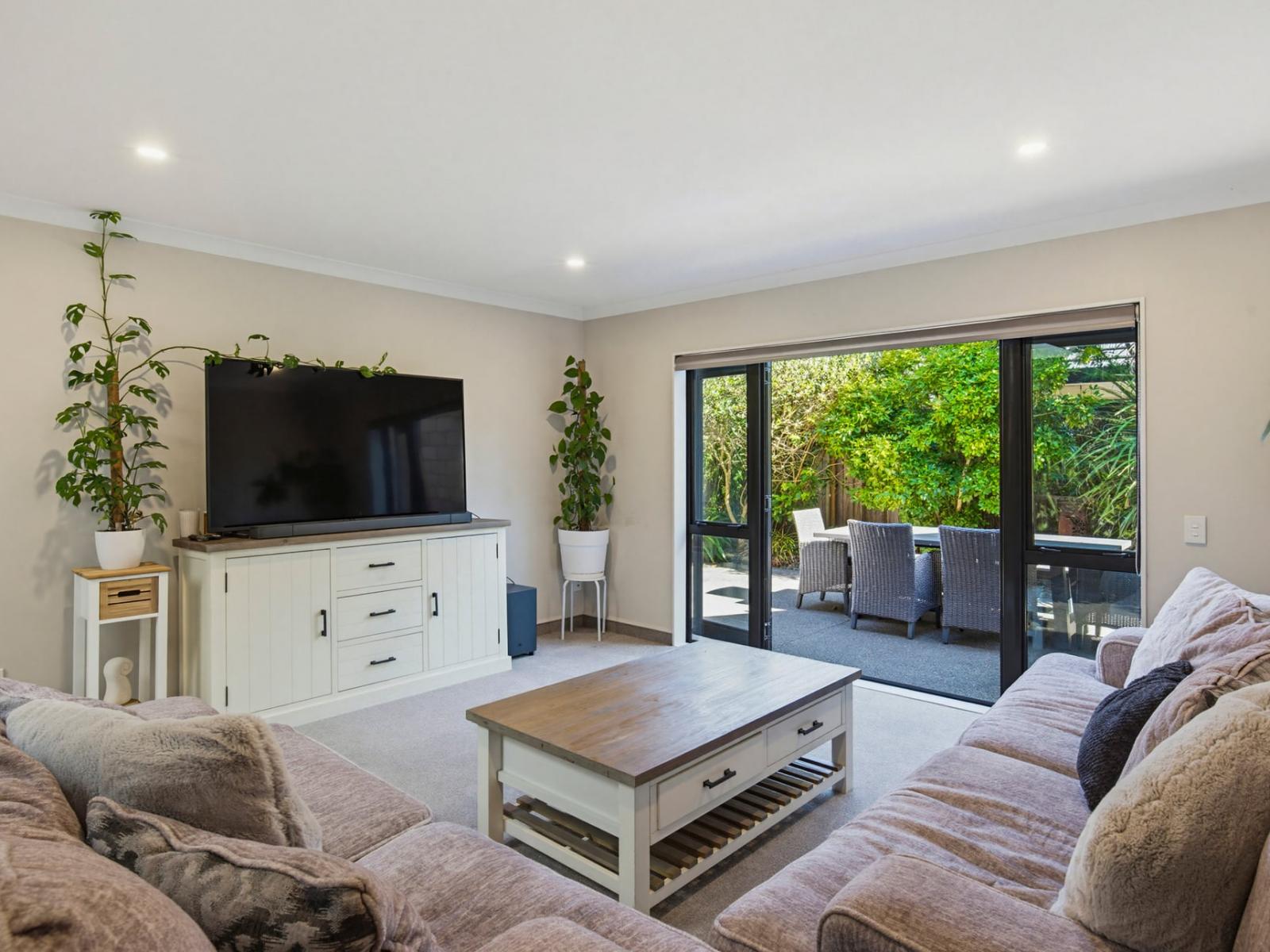 14 Consort Close, Paraparaumu Beach