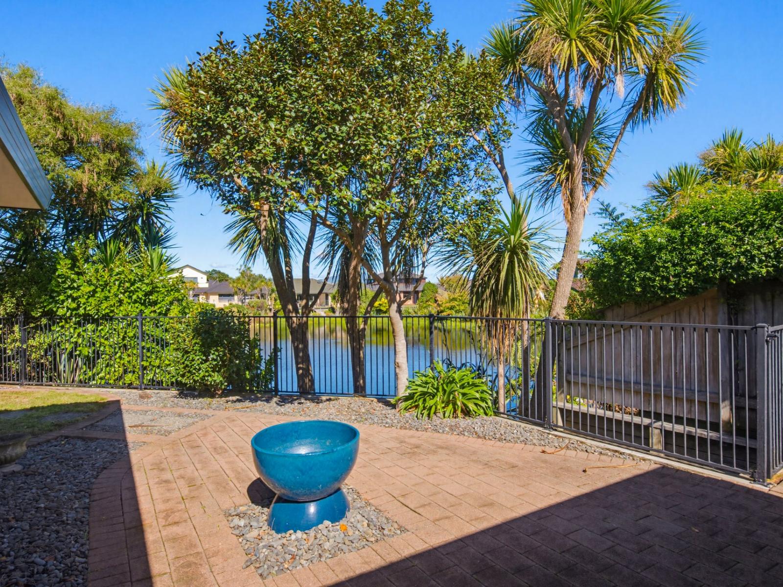 14 Consort Close, Paraparaumu Beach