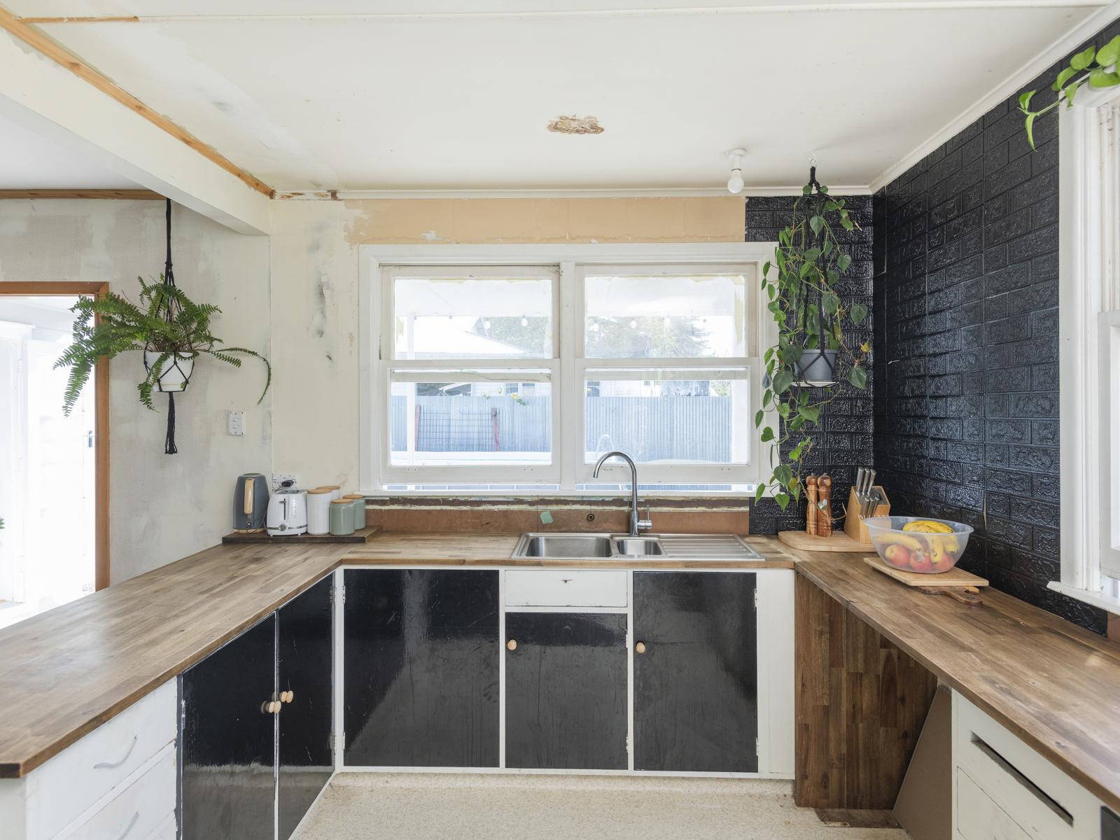 28 Cliff Road, Te Karaka