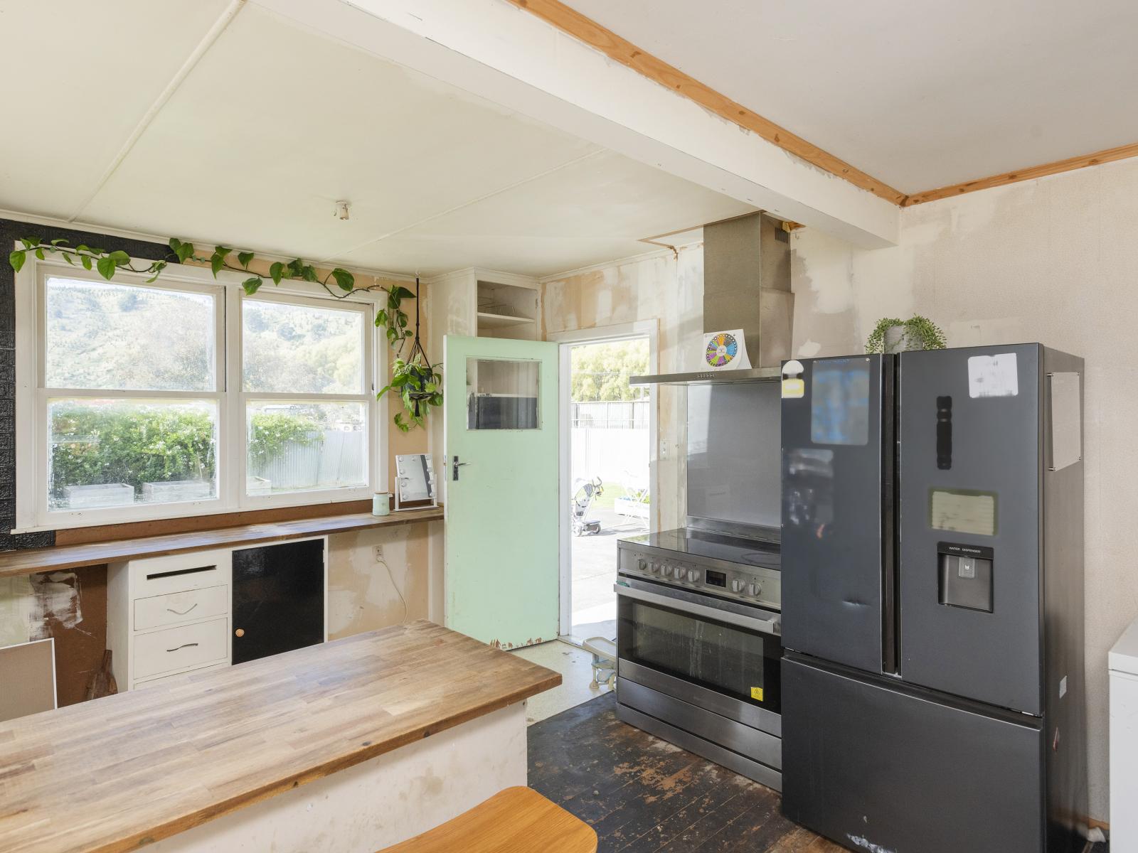 28 Cliff Road, Te Karaka