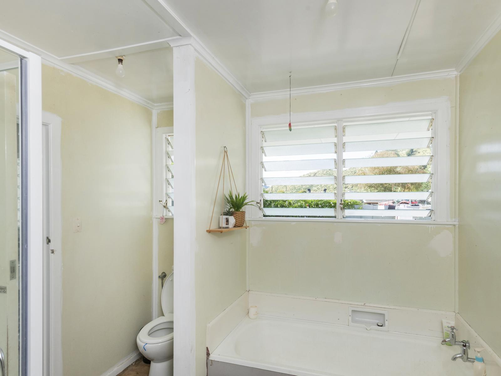 28 Cliff Road, Te Karaka