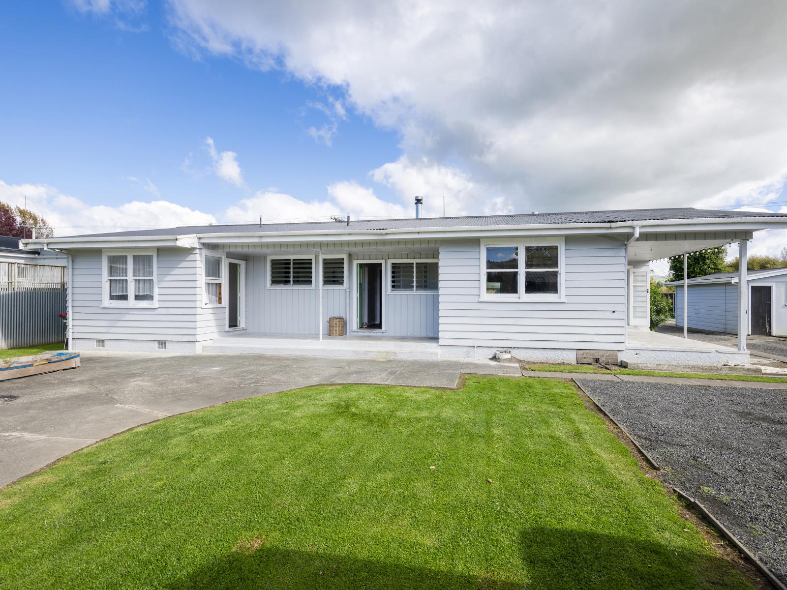 28 Cliff Road, Te Karaka