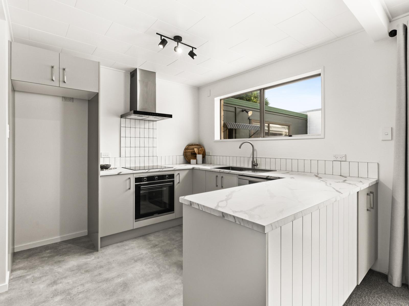 34 Konini Crescent, Pirimai