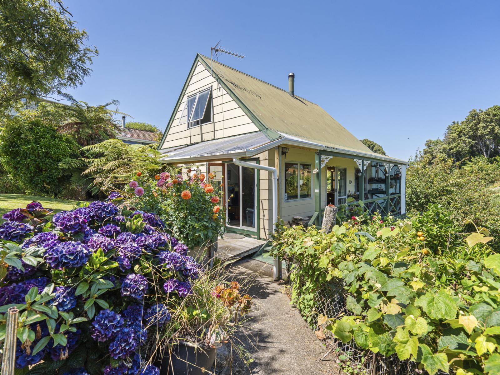 10 Te Rangi Hiroa Place, Urenui