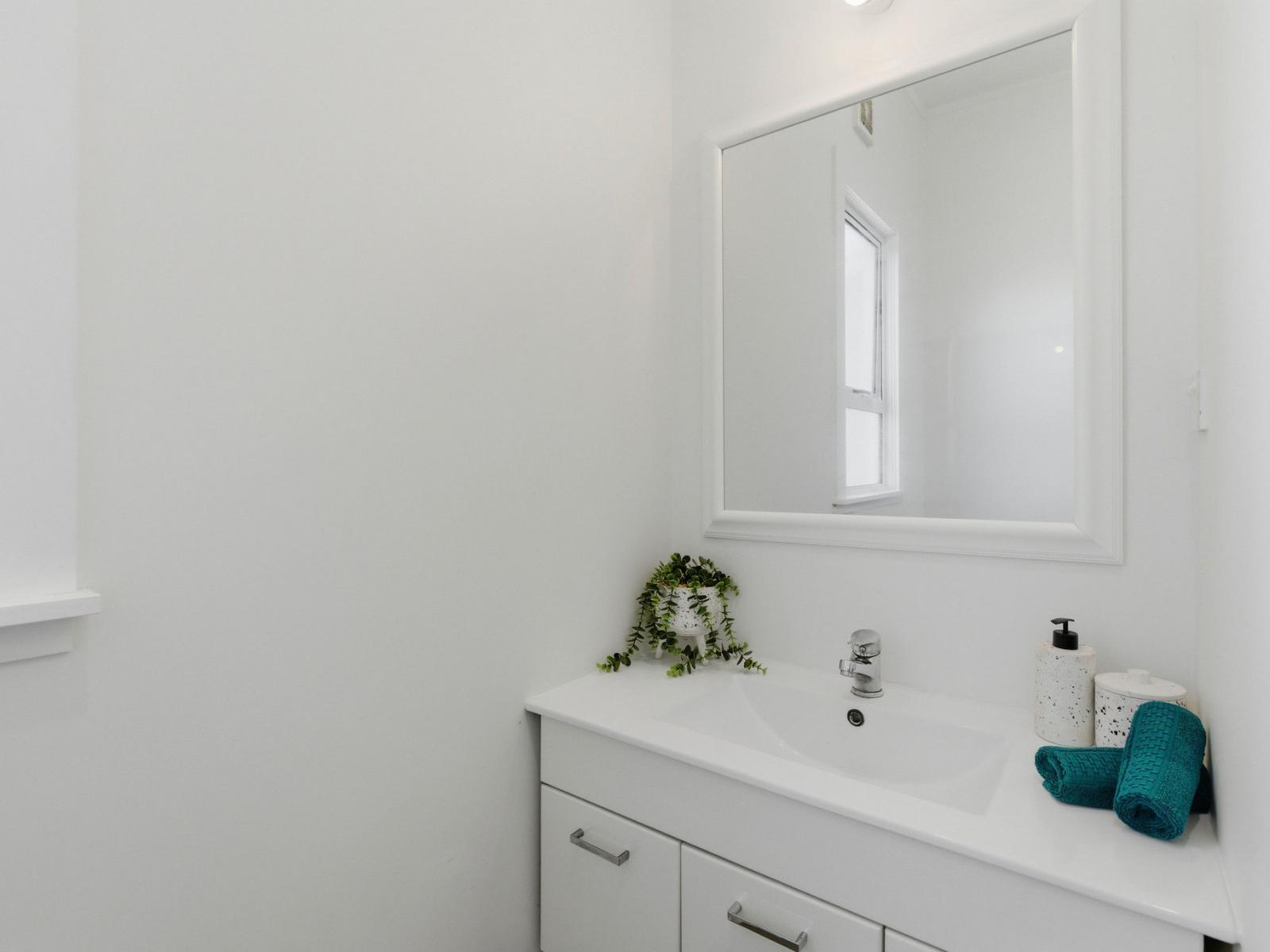 8 White Street, Whanganui East