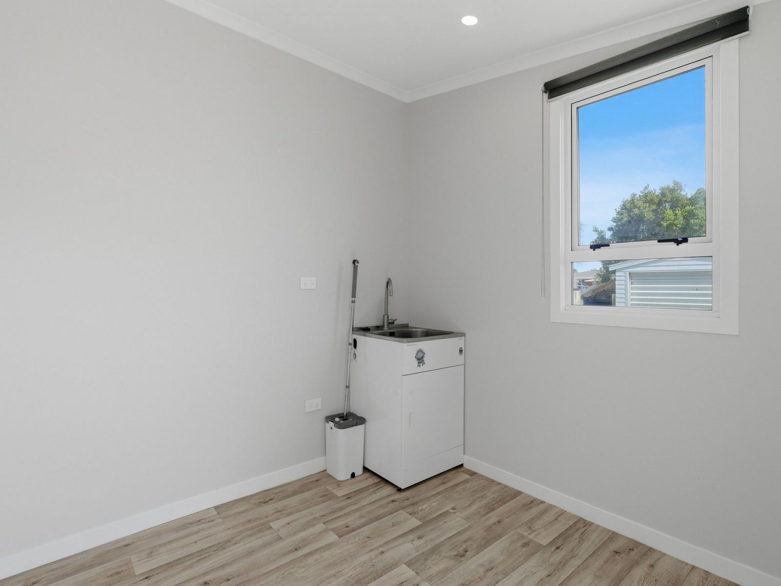 8 White Street, Whanganui East