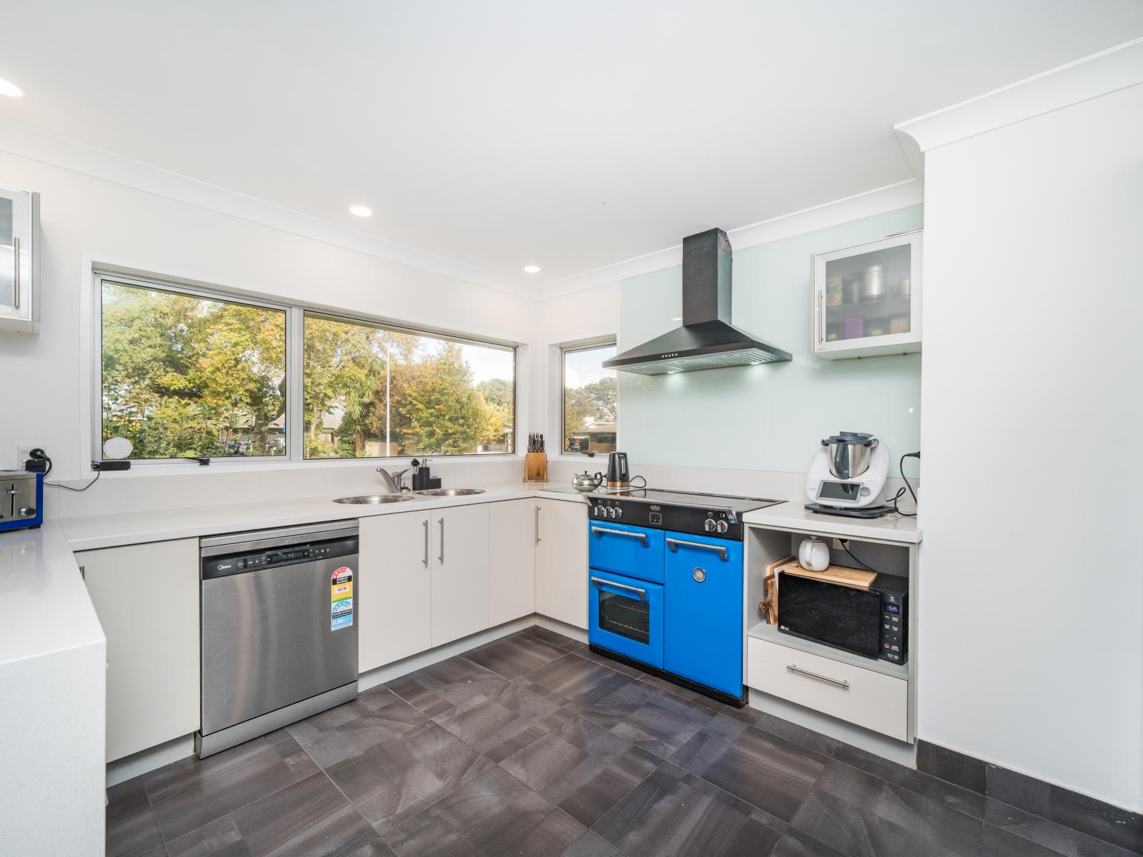 8 Aintree Crescent, Awapuni