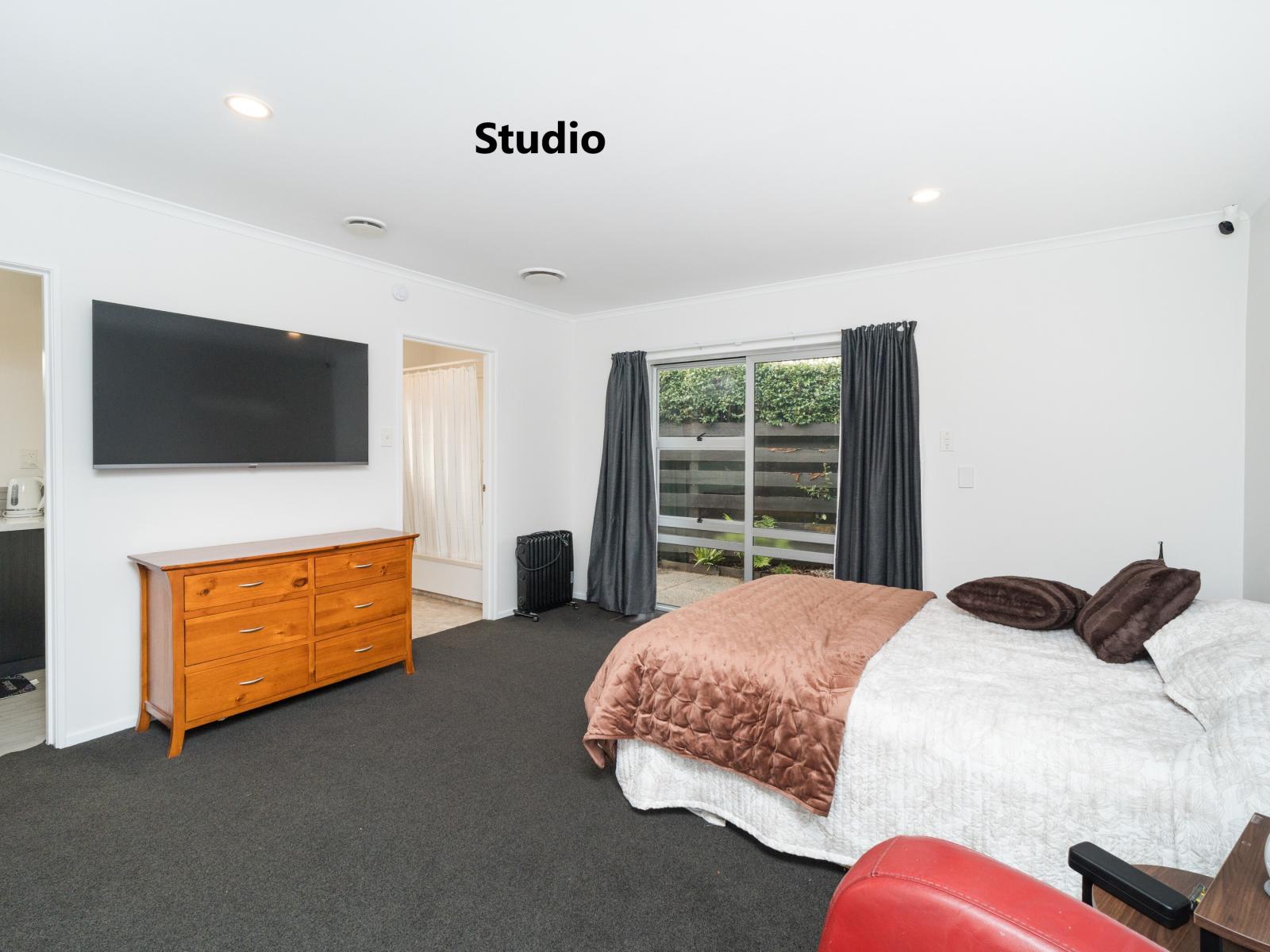 8 Aintree Crescent, Awapuni