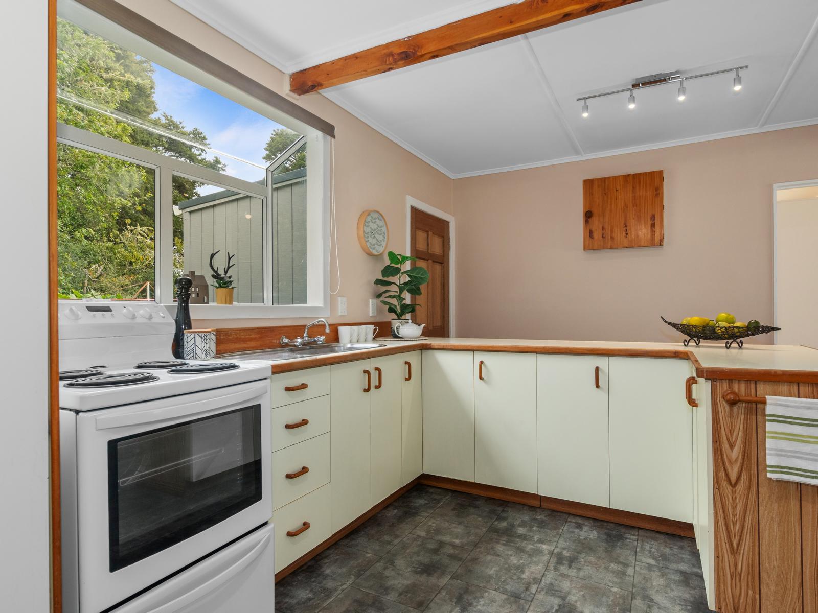 5 Umuwhawha Road, Hukerenui