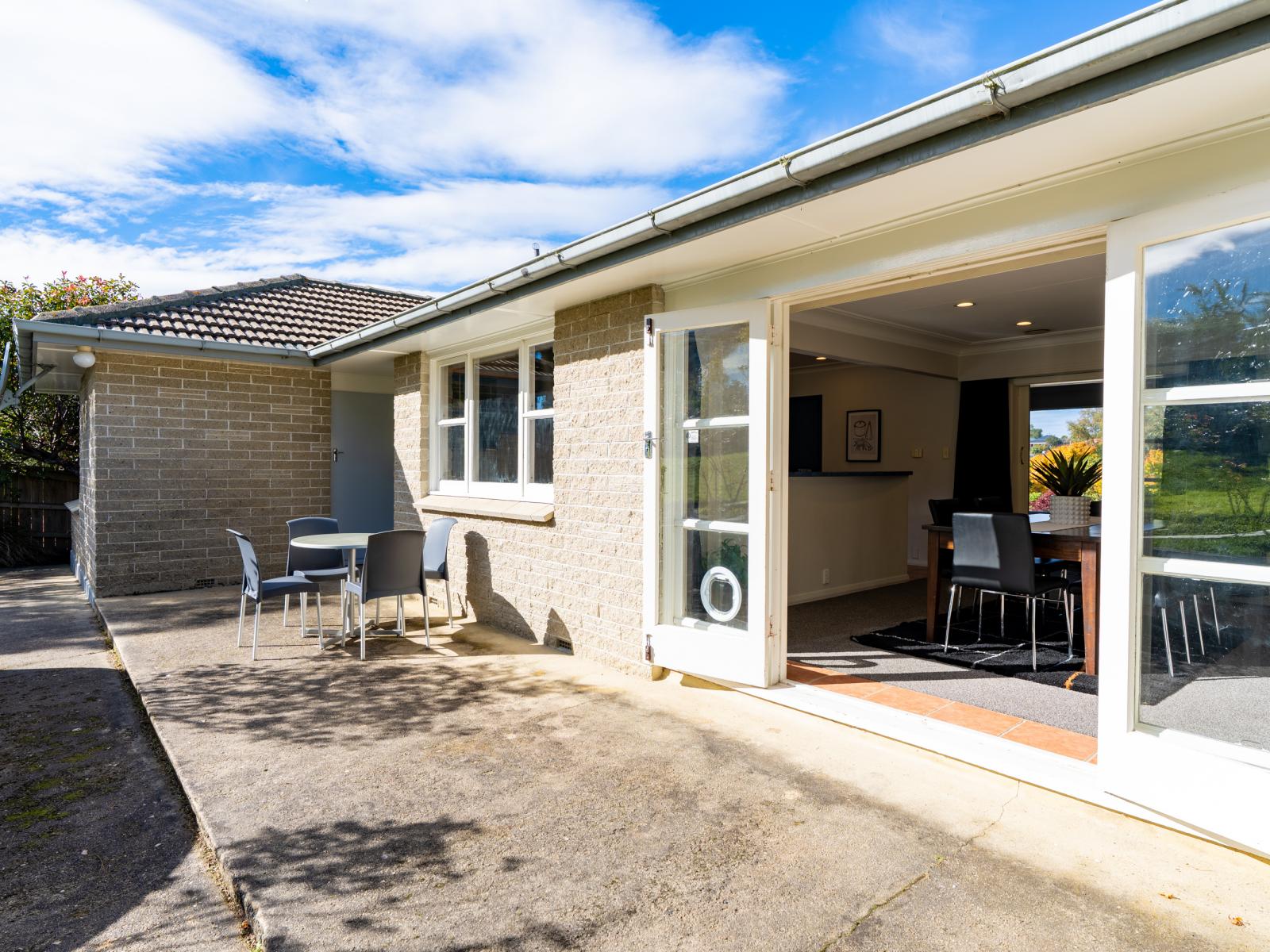 11 Pioneer Crescent, Helensburgh