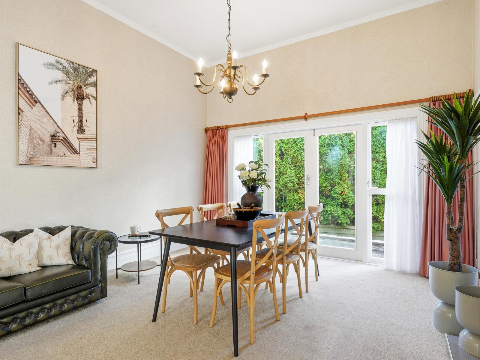 80 Great North Road, St Johns Hill