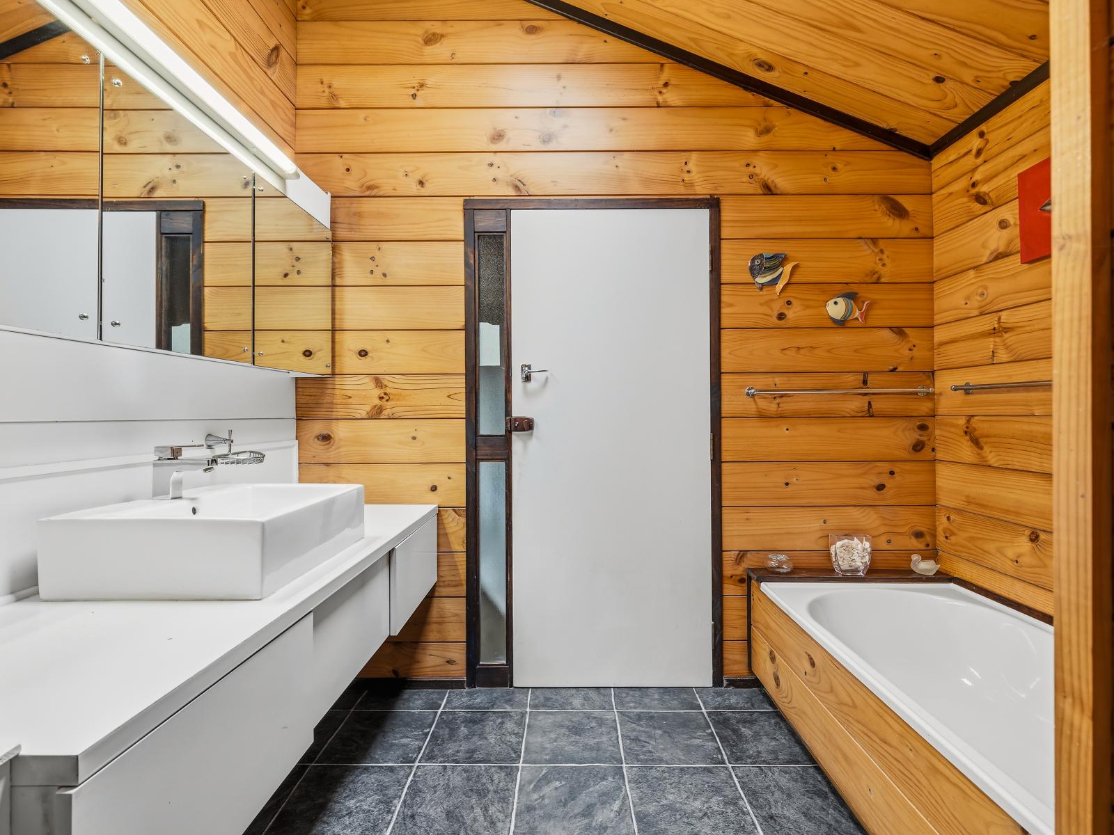 44 and 47 Waianiwa Place, Tokoroa