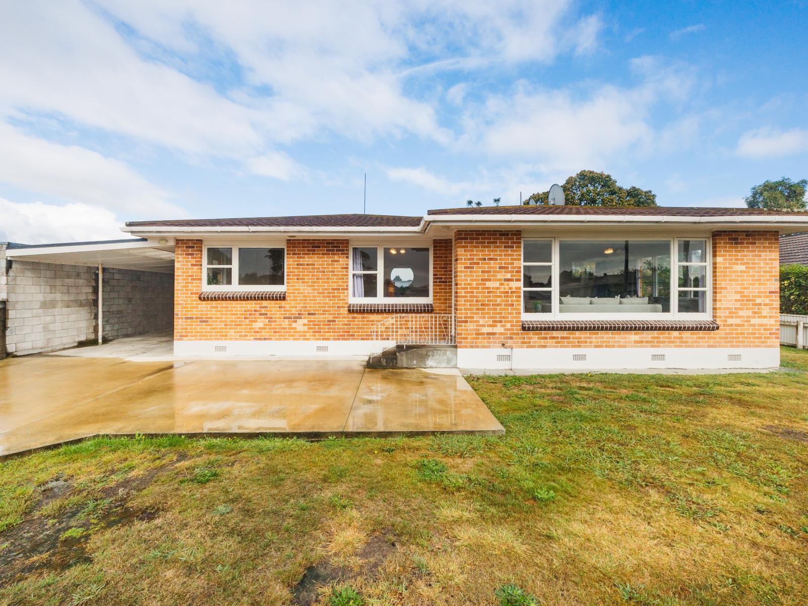 5 Sutherland Crescent, Westbrook