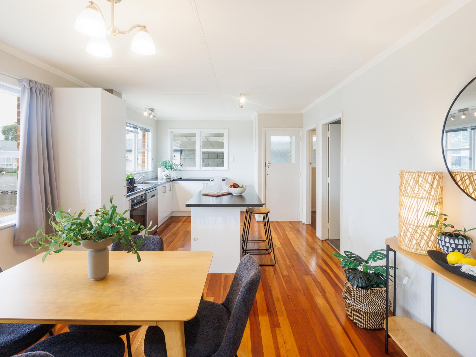 5 Sutherland Crescent, Westbrook