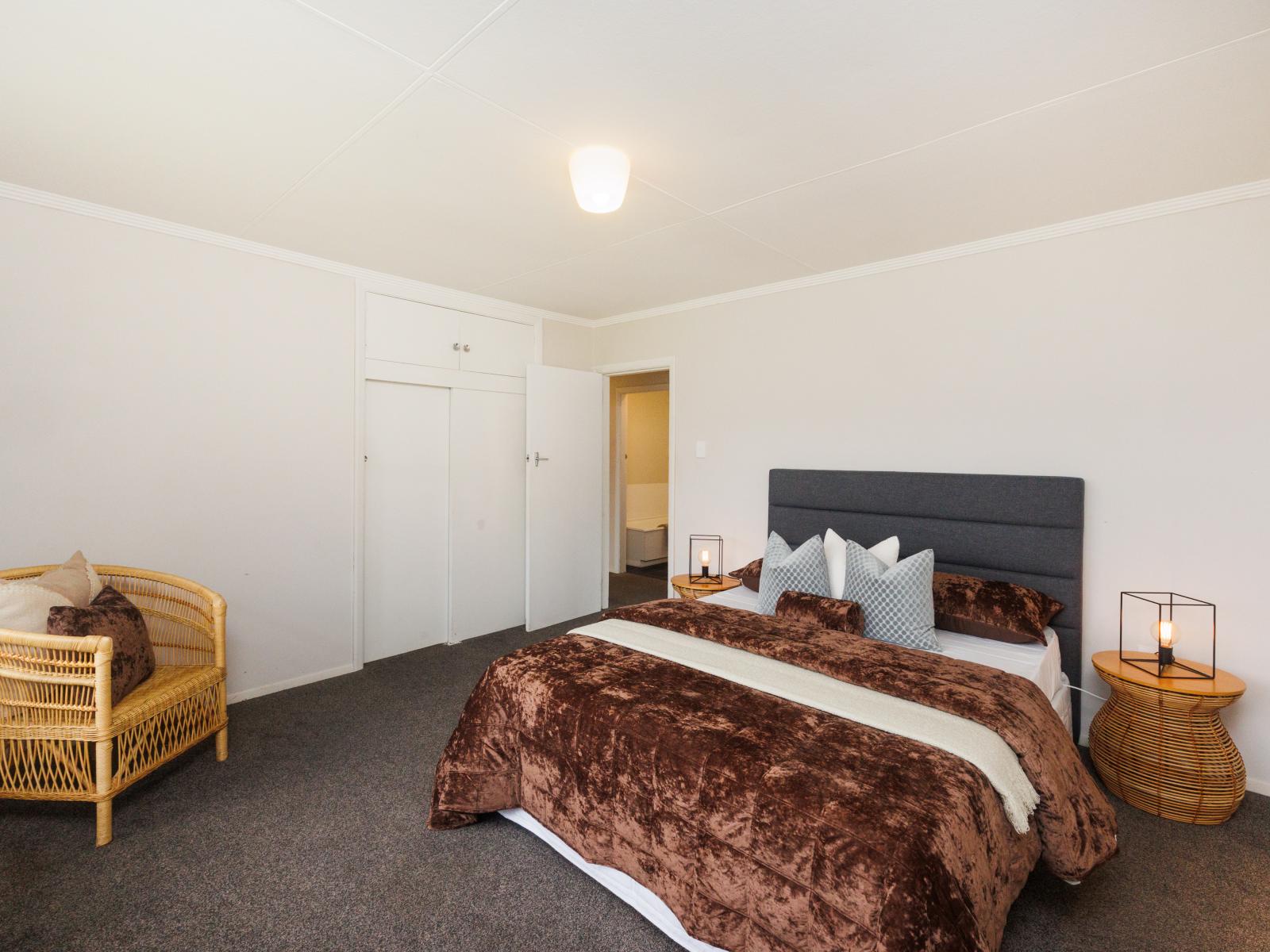 5 Sutherland Crescent, Westbrook